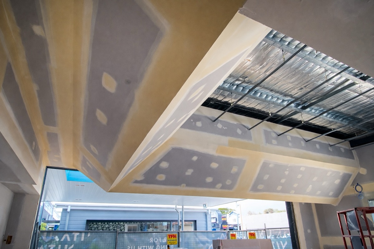 Commercial fit-out in Wynnum QLD, framing and setting by KGW