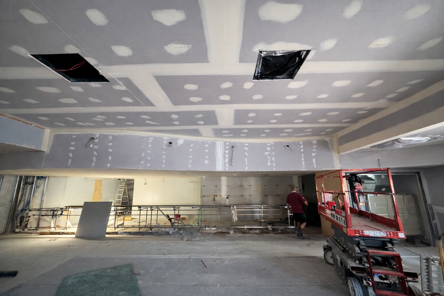 Complete ceiling resheet plastering project Toowoomba